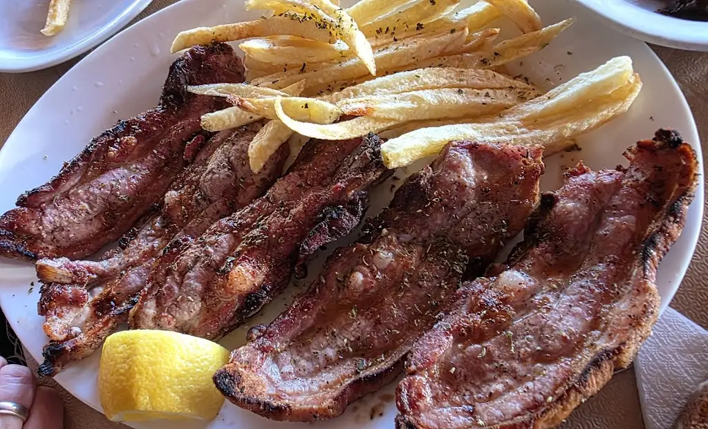 Taverna Agios Petros_Skýros_slider_image_3