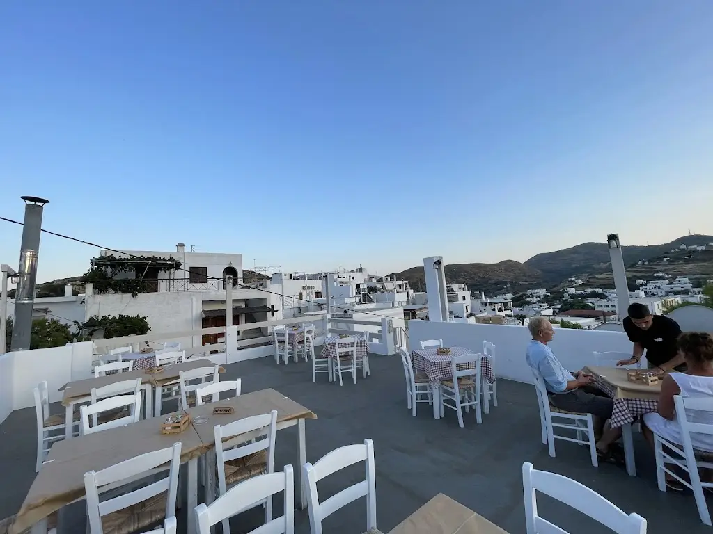 To Skiriani_Skýros_slider_image_1