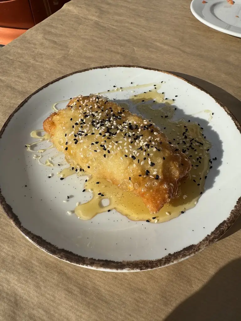 Aris Kots_Σούξου Μούξου_Argyroúpoli_review