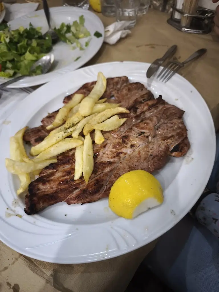 Εστιατόριο Αμάλθεια_Skýros_slider_image_2