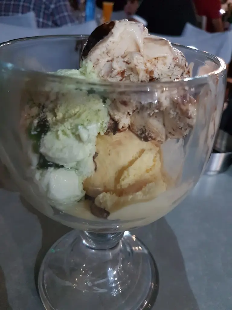 Menü_Λουκουμαγεία + pasta Σκύρος_Skýros_Bild_9