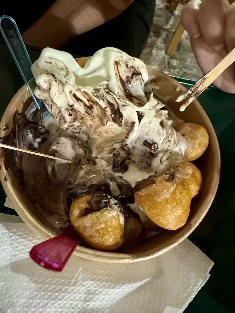 Christos Tselepidis_Λουκουμαγεία + pasta Σκύρος_Skýros_Bewertung