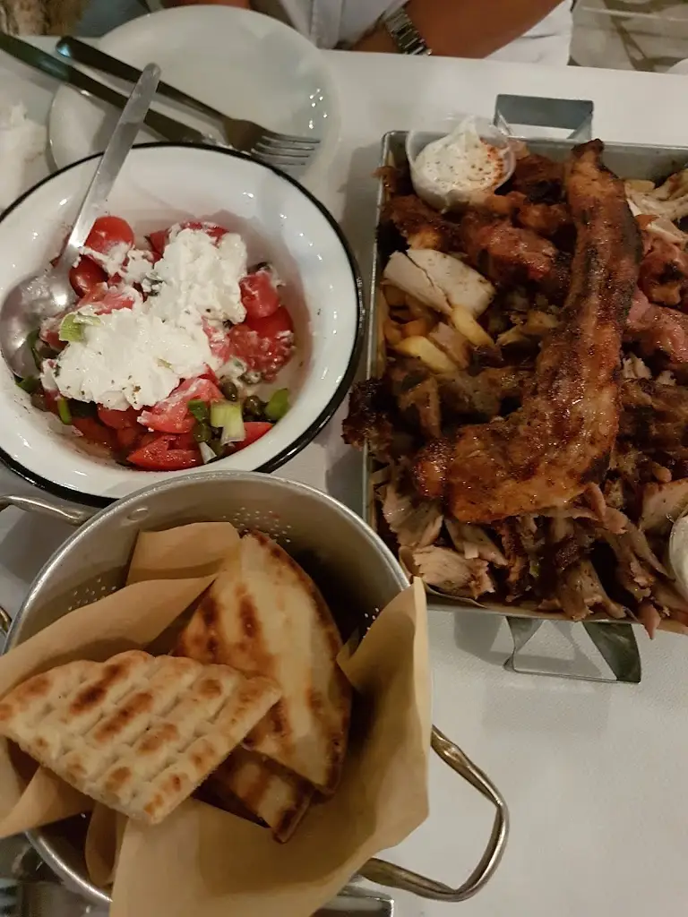 Menü_Mouza grill house_Skýros_Bild_6