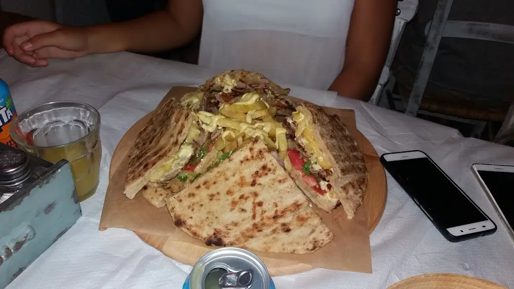 Menü_Mouza grill house_Skýros_Bild_8