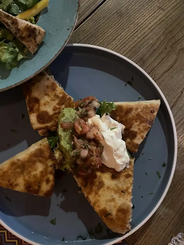 Christina Cap_MEJICO RESTAURANT BAR_Argyroúpoli_recensione