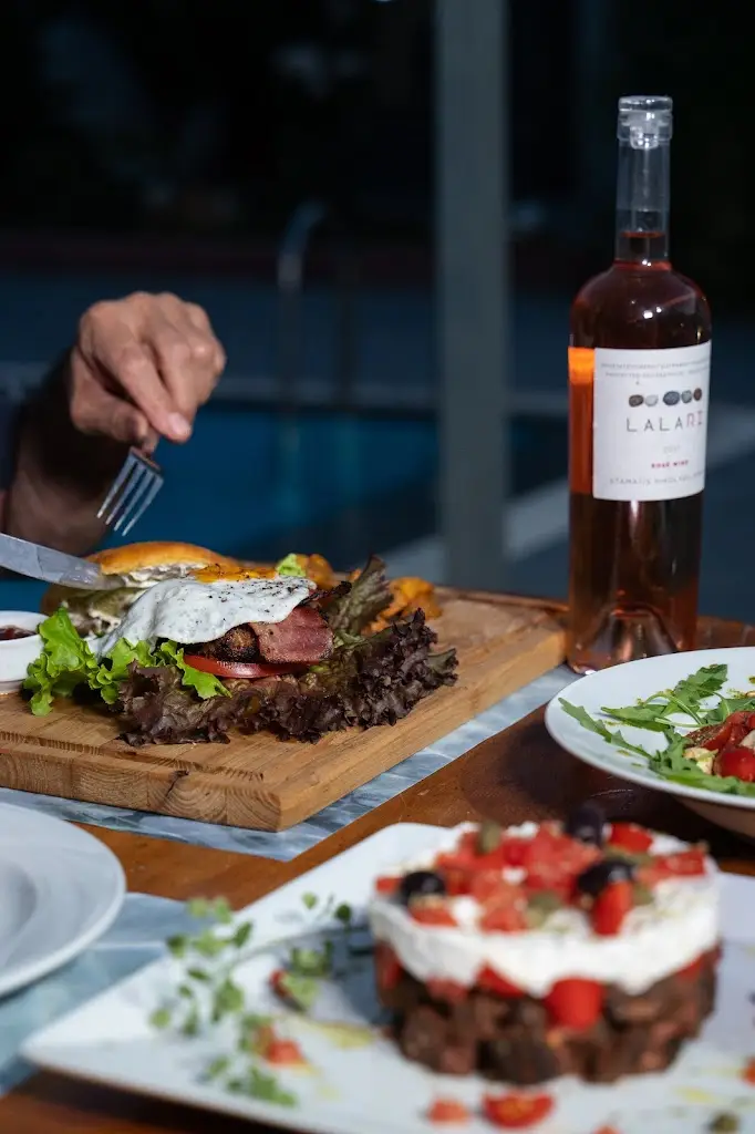 Menü_Efrosini restaurant_Skýros_Bild_2