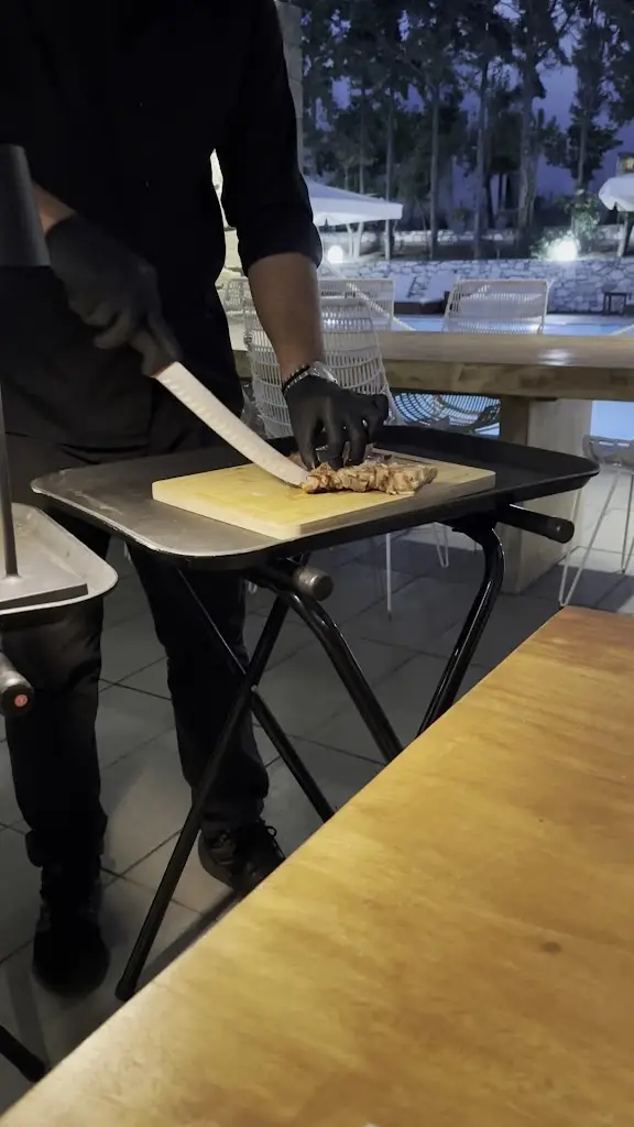 Tasos Kia (Marik)_Efrosini restaurant_Skýros_Bewertung