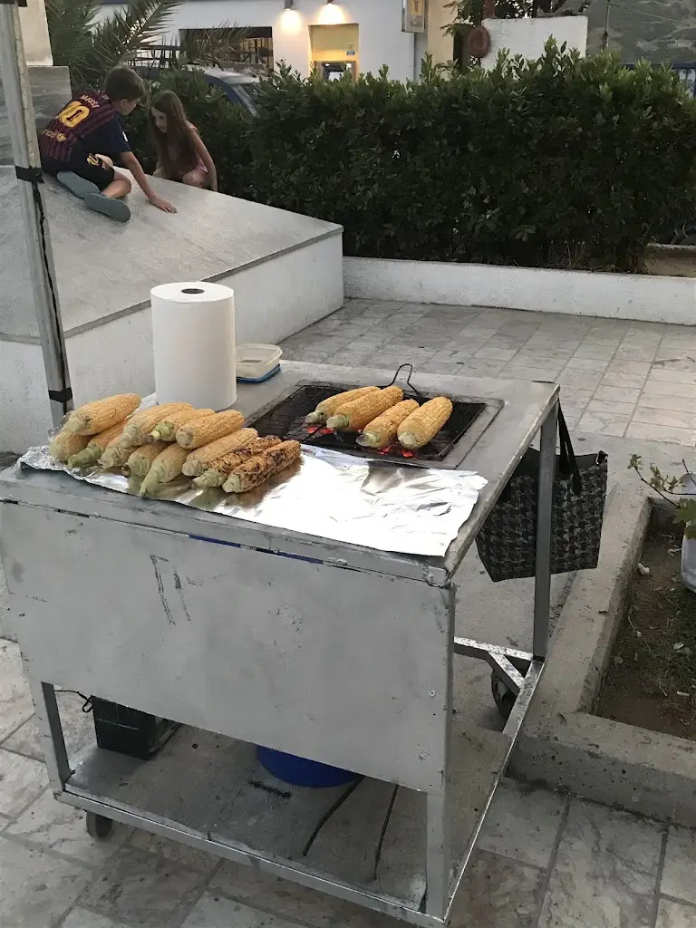 Nostimon Imar_Skýros_slider_image_1