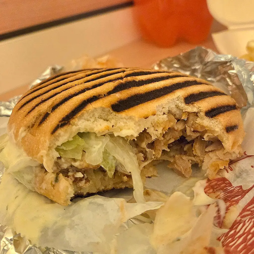 Restaurant cafe Symposio_Vathí_slider_image_3