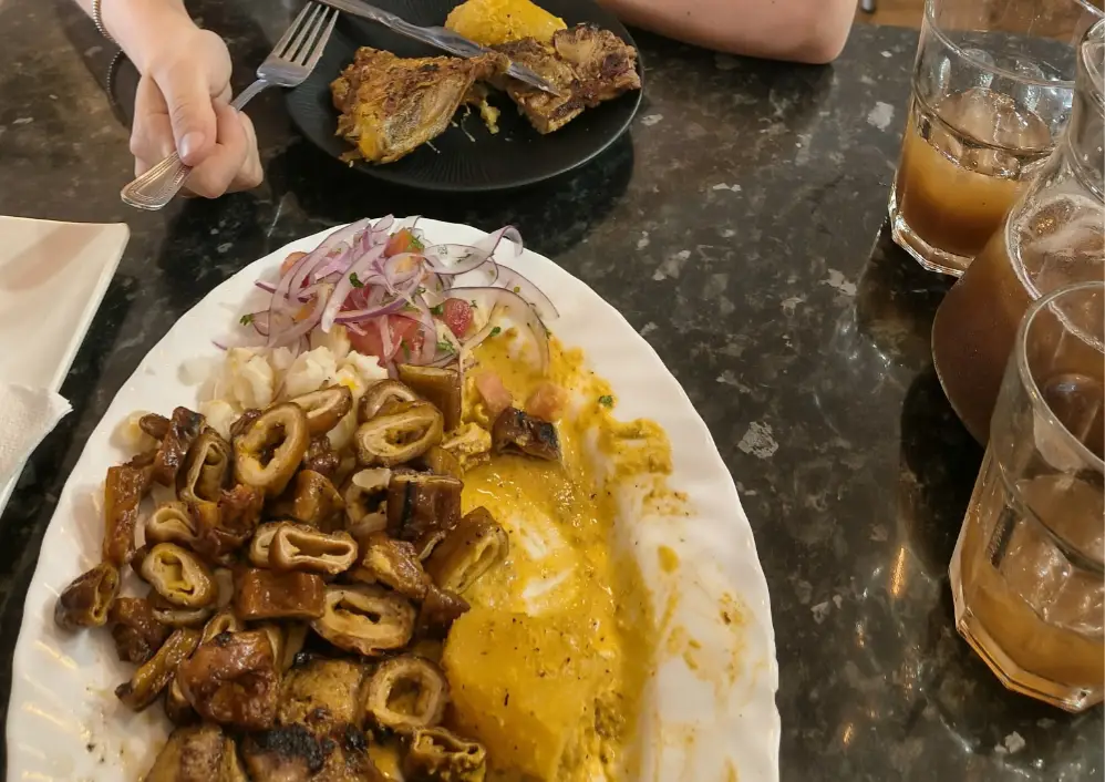 Menü_LA FAMILIA_Vathí_Bild_6