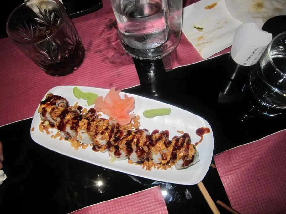 buk me qofte_Momo Asian Bar (Argyroupoli)_Argyroúpoli_Bewertung