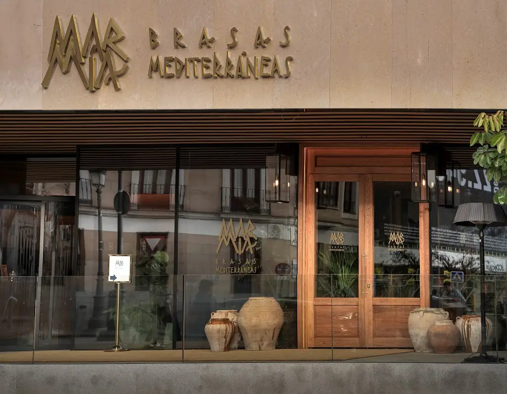 Tsikali Restaurant in Vathí