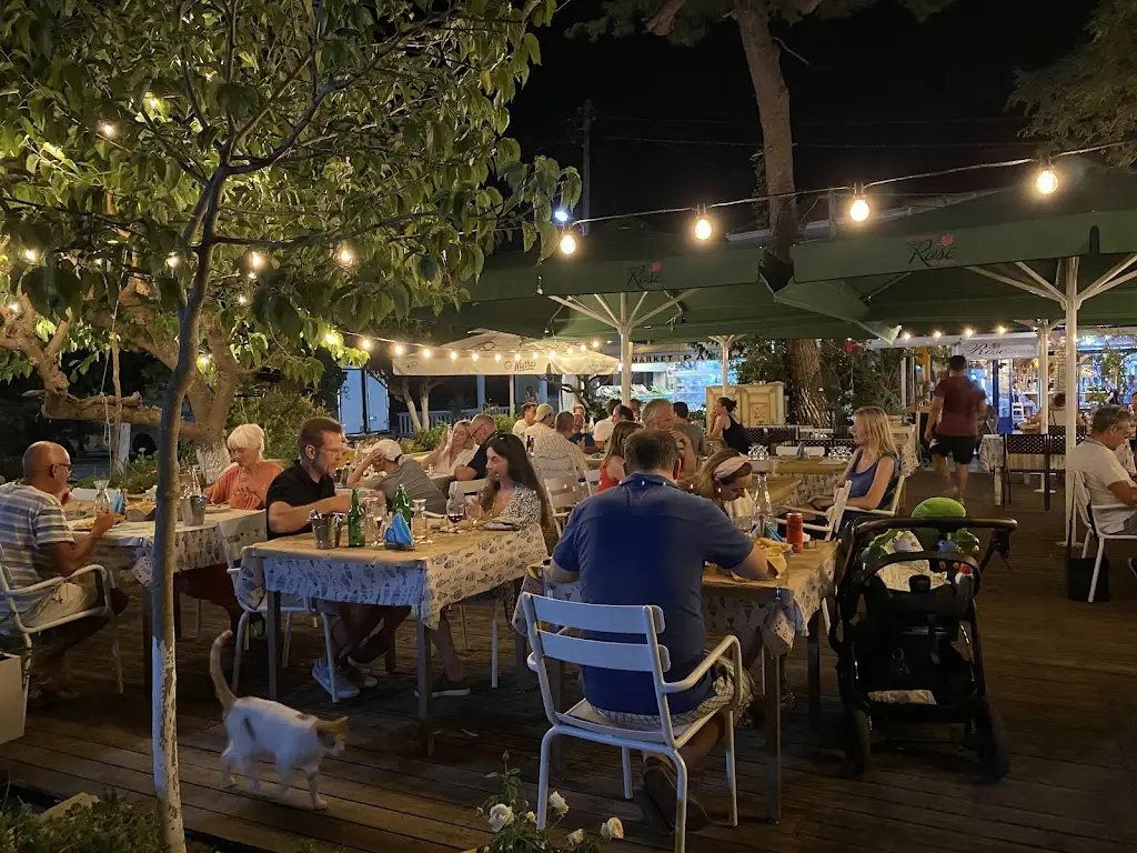 Rose Garden_Vathí_slider_image_2