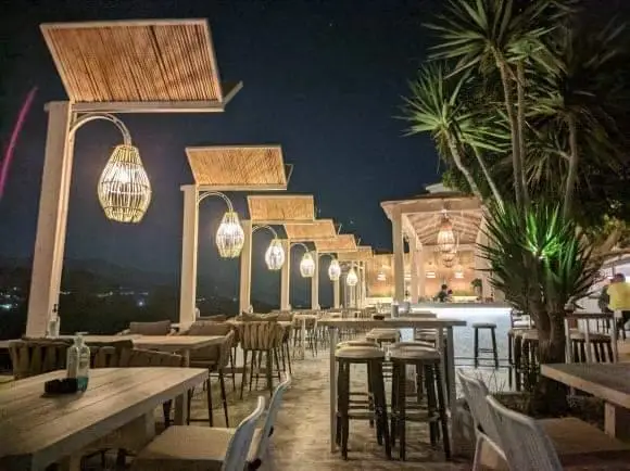 ISLA Seaview kitchen bar_Vathí_slider_image_1