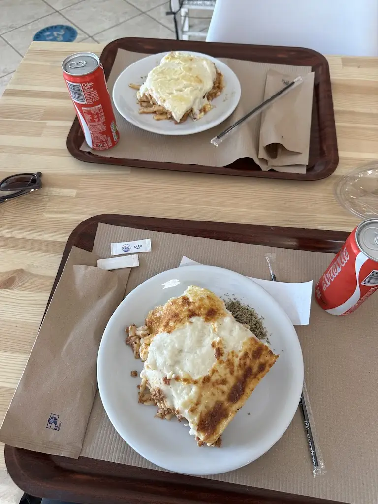 Restaurant Snack Bar Κουζίνα_Vathí_slider_image_2