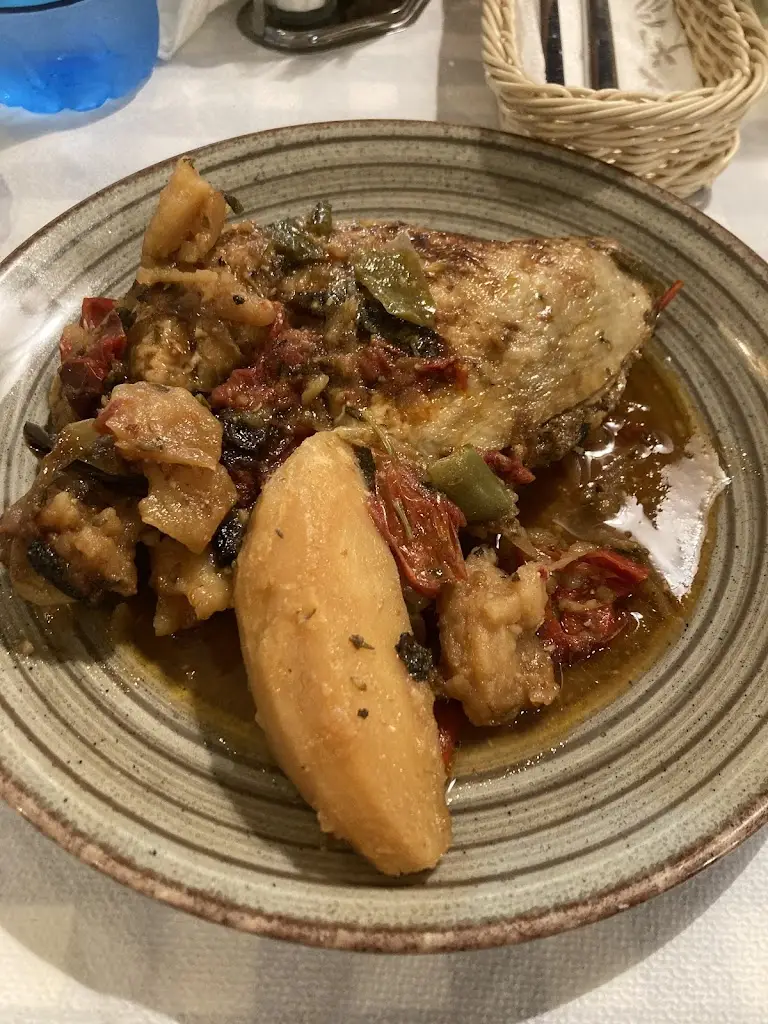 Sheenagh Rollison_Locals Kouzina by Aristotelis Kalkanis_Vathí_Bewertung