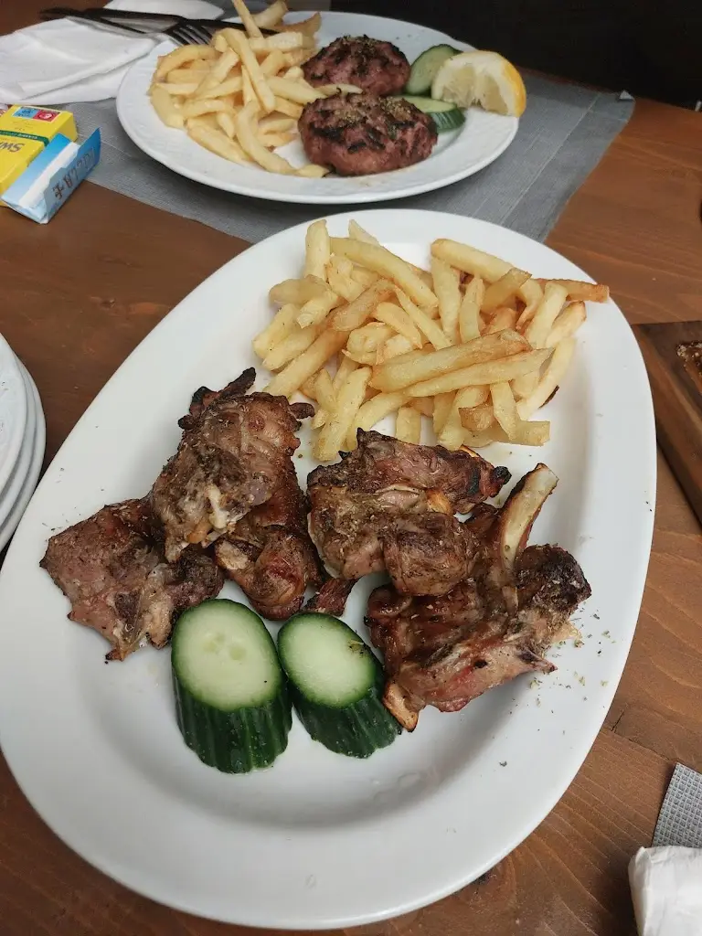 Menü_mana Greek Cuisine_Vathí_Bild_4