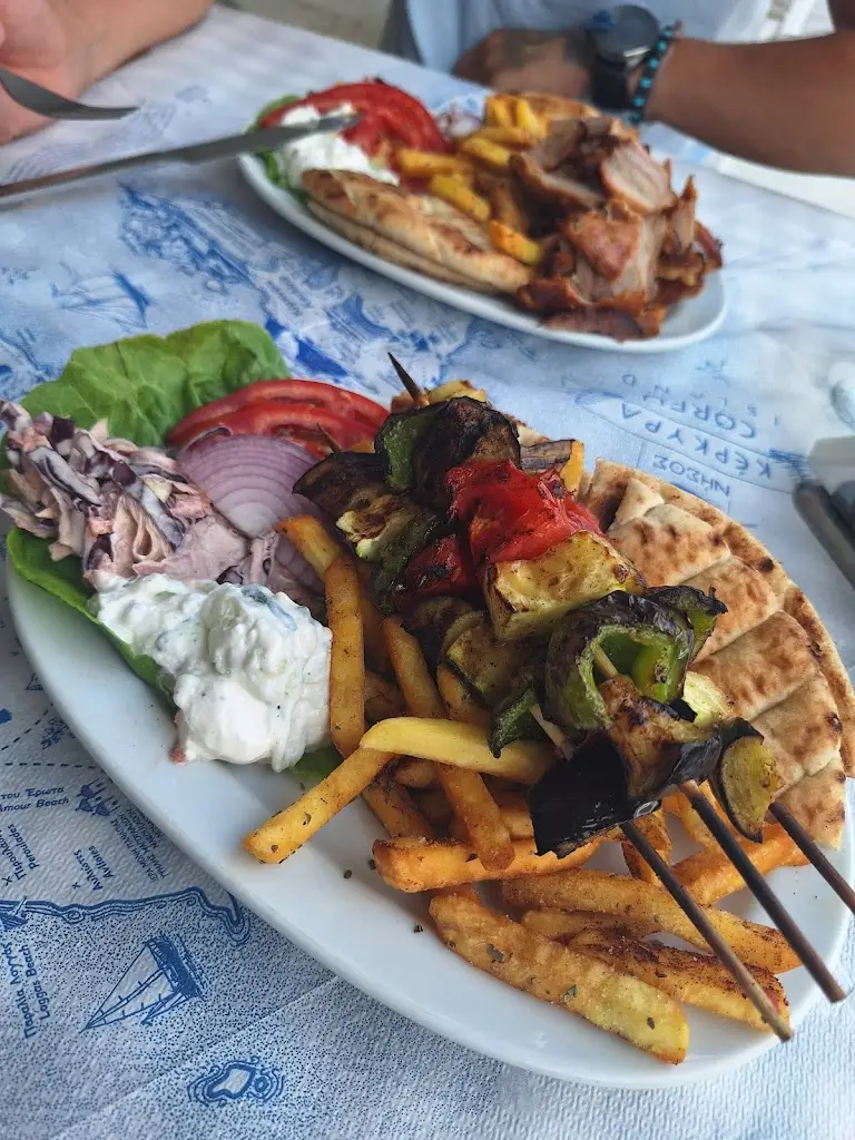 Paulina Skrzypiec_Noemie_Ágios Geórgios_reseña