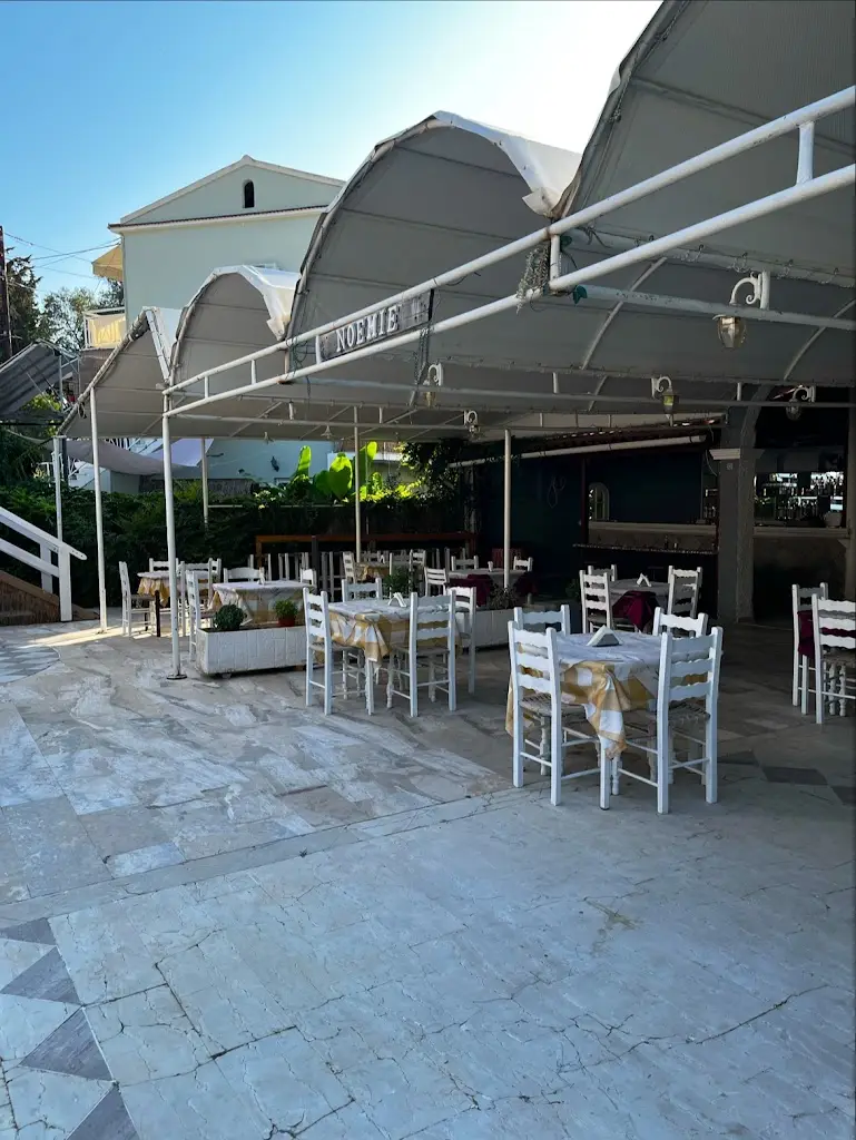 Noemie Restaurant in Ágios Geórgios