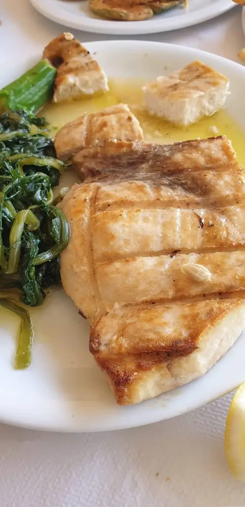 Menu_Όμορφη Γωνιά_Argyroúpoli_image_2