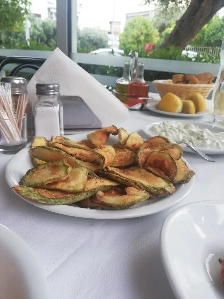 Menu_Όμορφη Γωνιά_Argyroúpoli_image_4