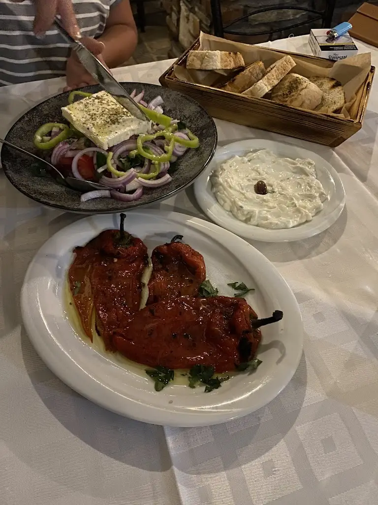 Casey Sheriland_Tavern 