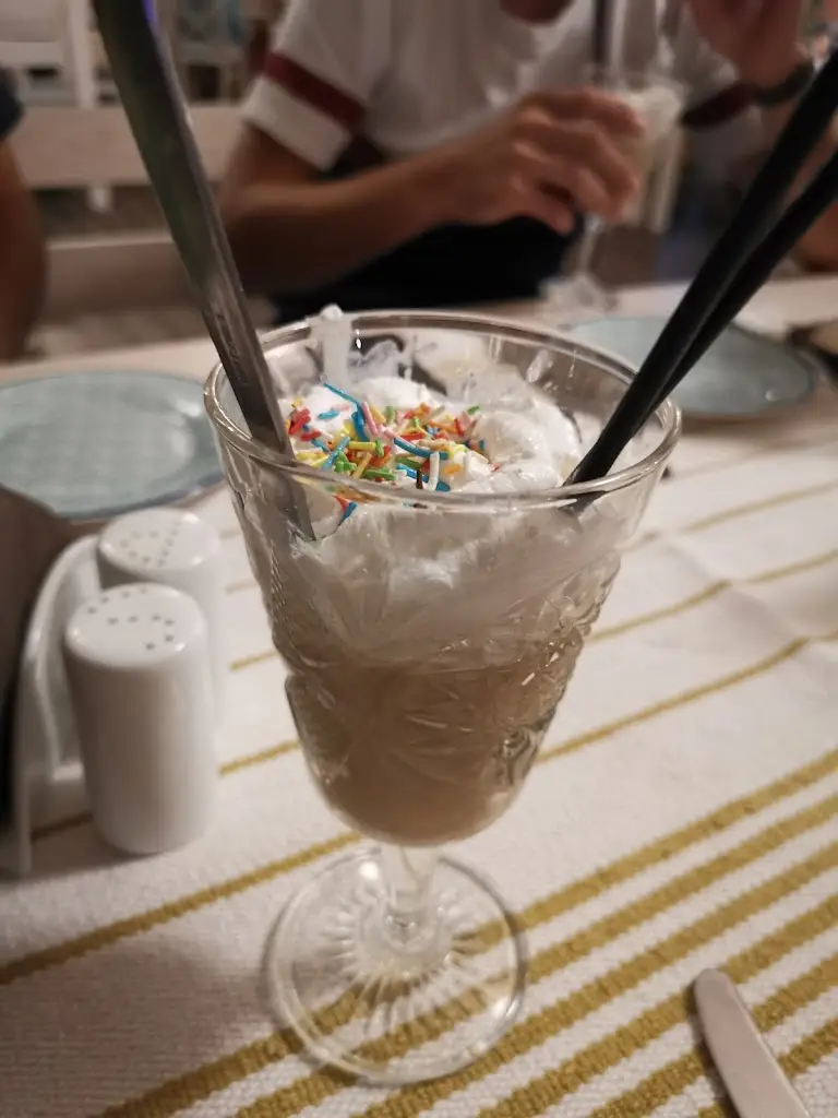 Menü_Pyramid Restaurant Cafe_Ágios Spyrídon_Bild_5