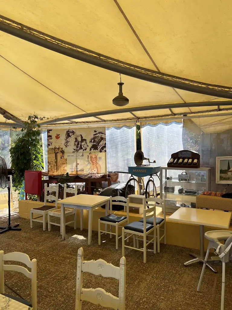 Hellas Traditional Tarverna_Ágios Spyrídon_slider_image_2