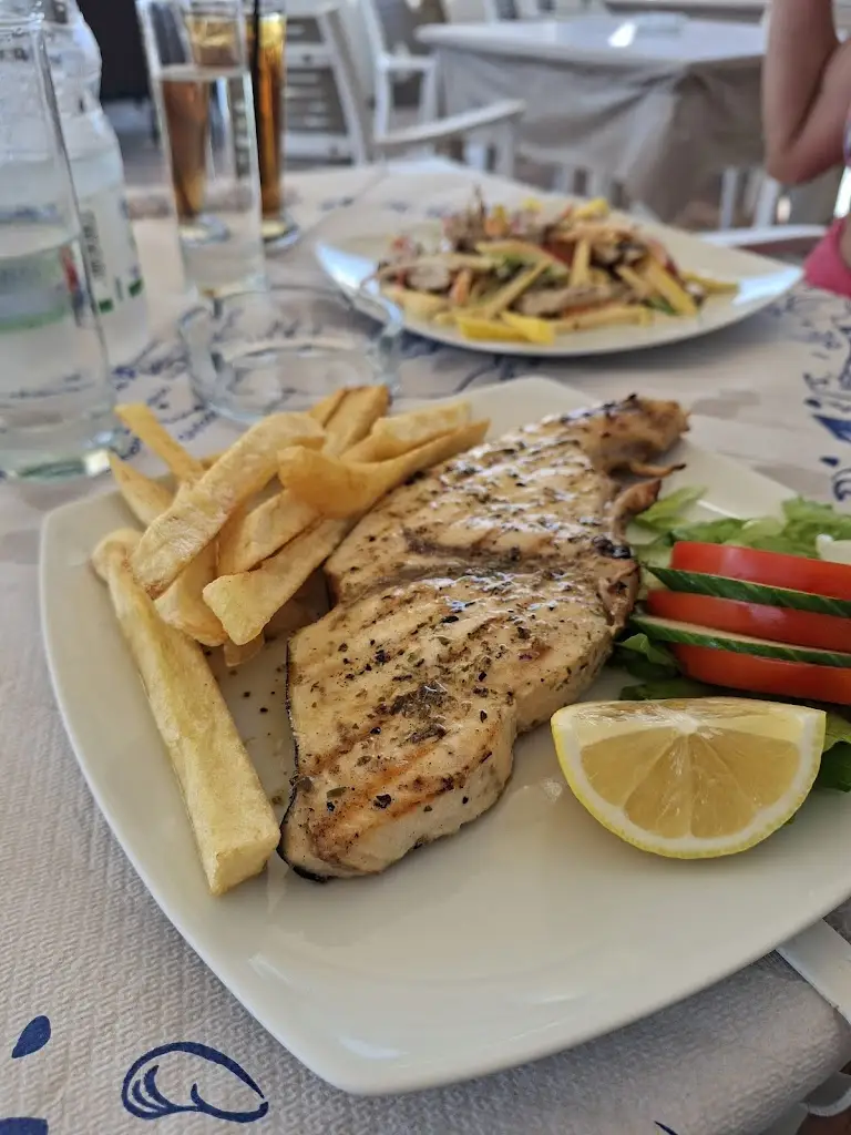 Gianluca Stamerra_Waves Restaurant_Ágios Vasíleios_Bewertung