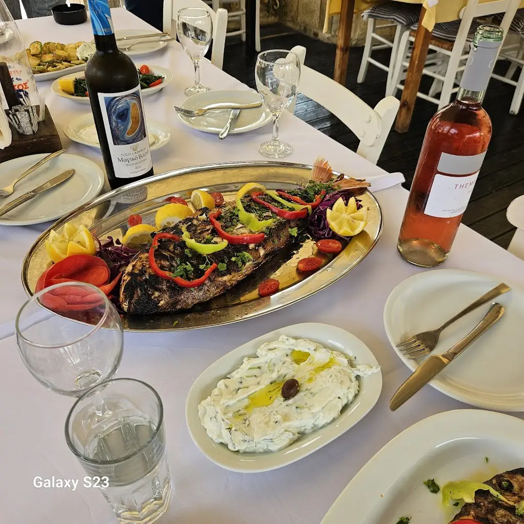 Ambrosia Taverna_Áfytos_slider_image_3