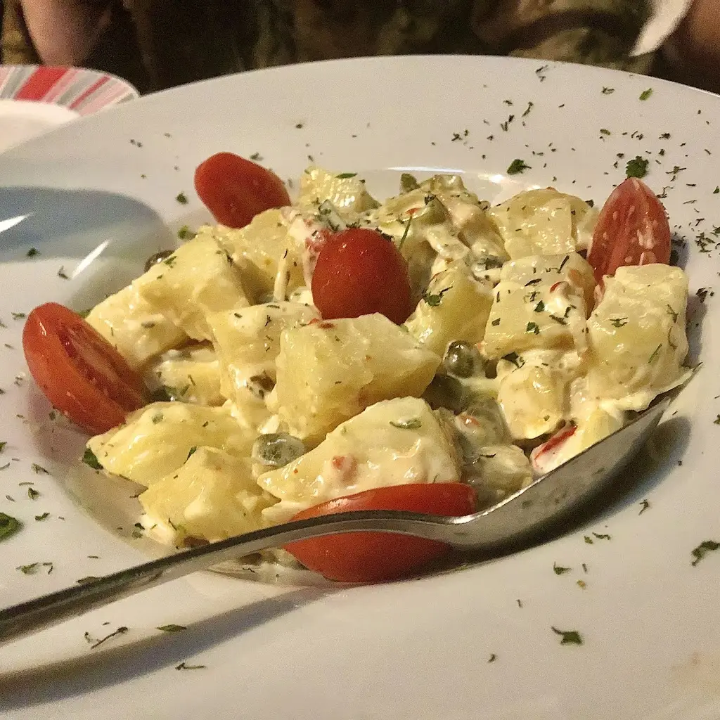 Nikos Athanasiou_Question mark - Pub Restaurant_Argyroúpoli_review