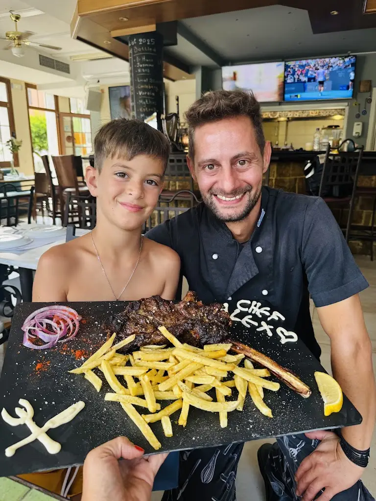 Tsampika Hatziioannou_Soboro Beer Bar & Restaurant_Áfytos_Bewertung