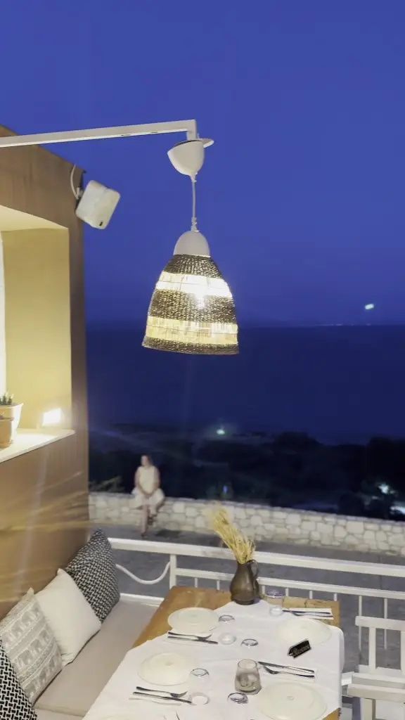 Naty_Seirines_Áfytos_avis