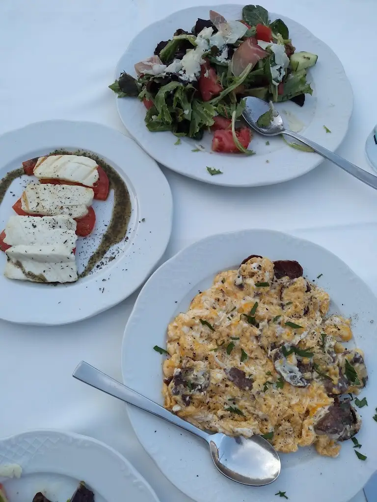 Menu_Sousourada restaurant_Áfytos_image_7