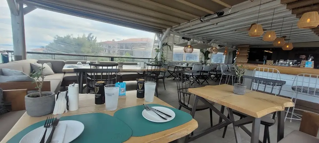 Tuna Mediterranean Cuisine_Áfytos_slider_image_3