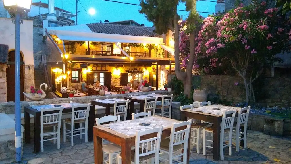 Ta Mpakaliarakia Tou Peirati_Áfytos_slider_image_1