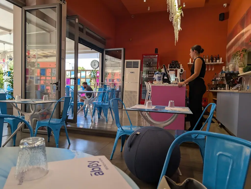 abby brunch & more_Argyroúpoli_slider_image_3