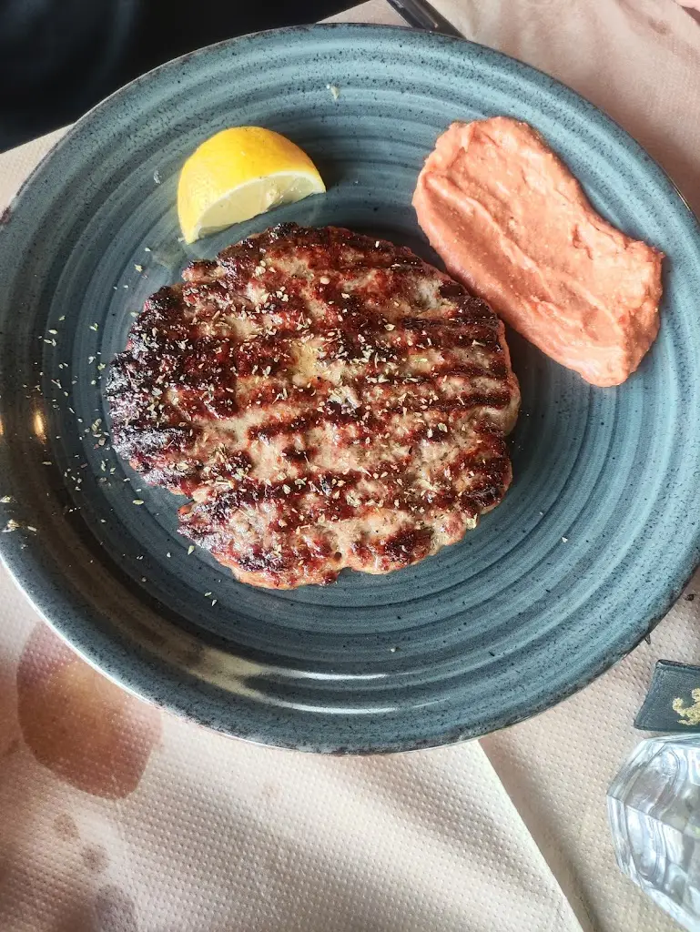 Menü_Alector_Aigínio_Bild_3