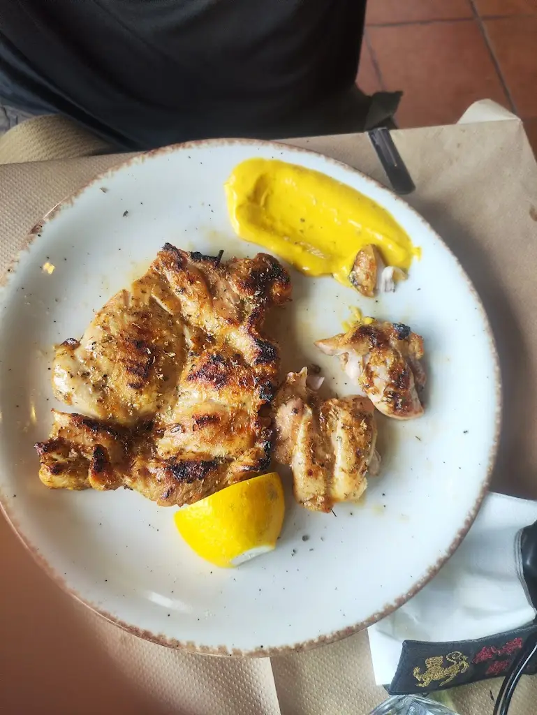 Menü_Alector_Aigínio_Bild_4