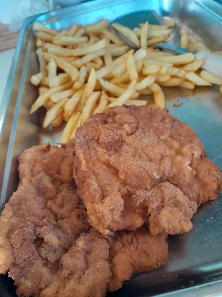 Menü_Popi's Cook and Grill_Aigínio_Bild_2