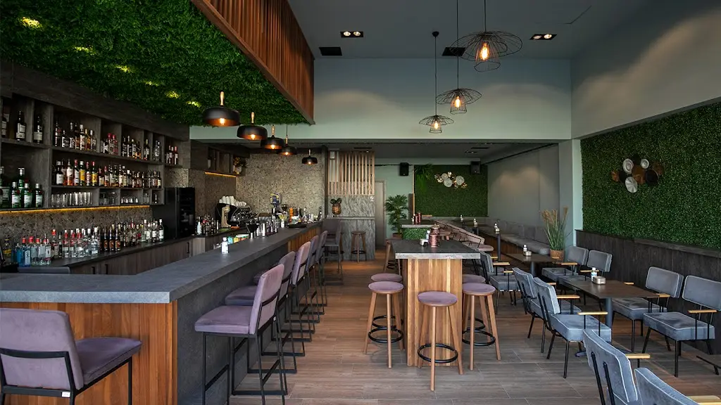 Toucan cafe | bar | resto_Aigínio_slider_image_1