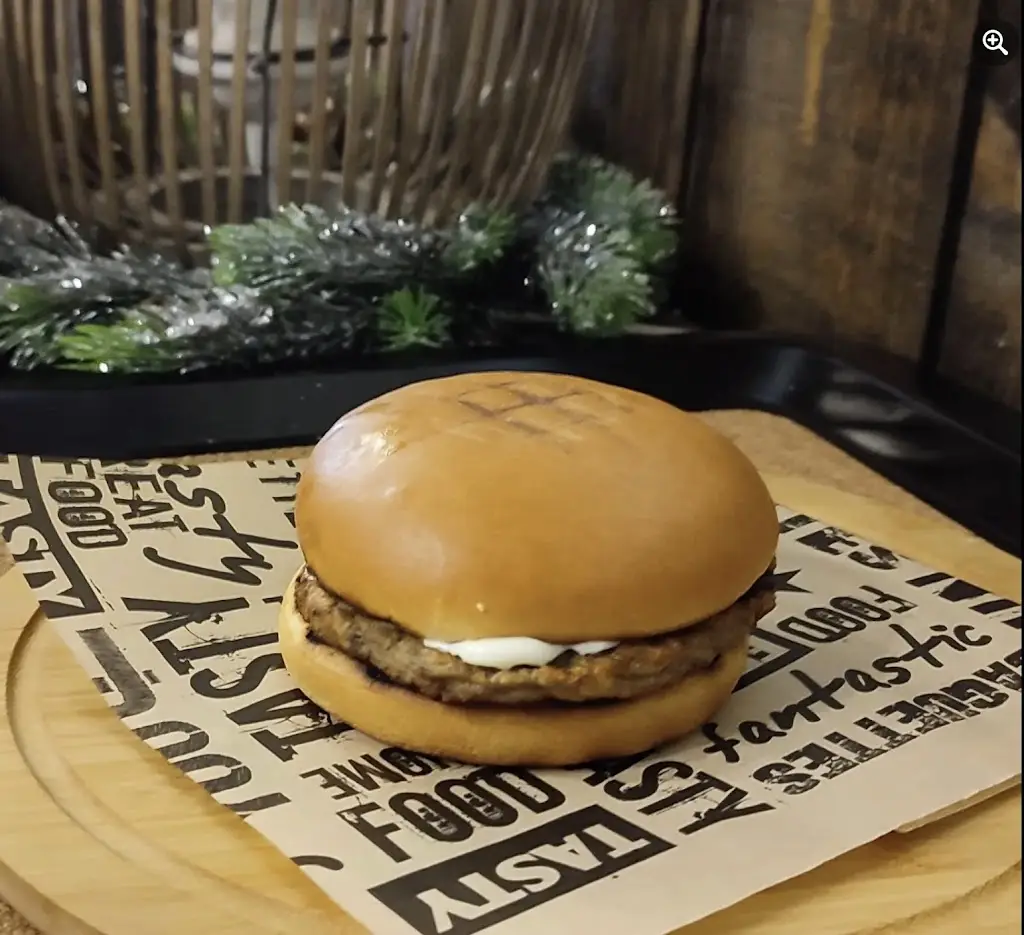 Menu_WOODY FAST FOOD_Aigínio_immagine_8