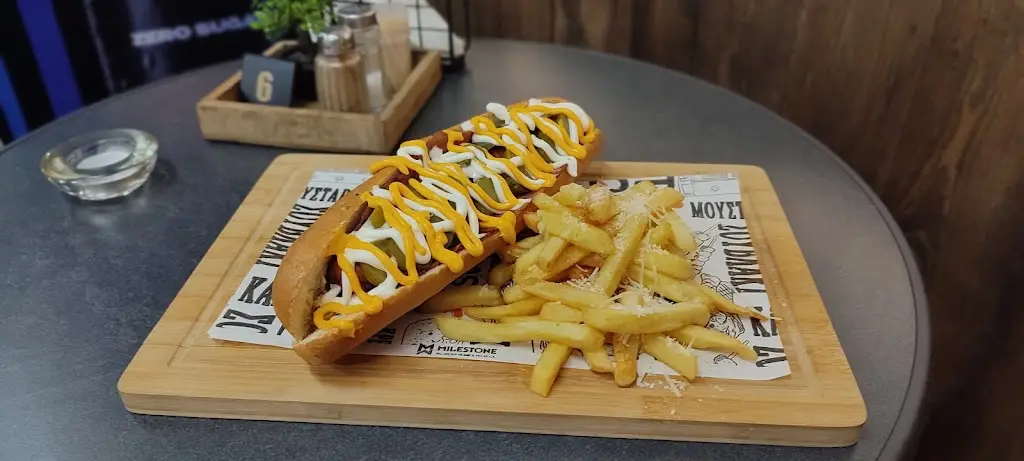 WOODY FAST FOOD_Aigínio_slider_image_2