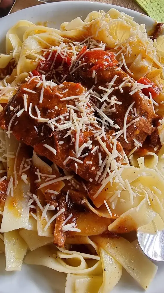 Emmanouil Zacharakis_Taverna Olympos_Aghios Panteleímon_recensione