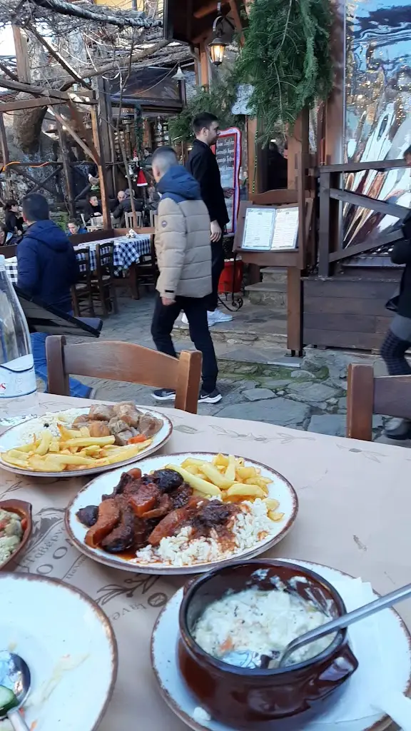 Taverna Olympos_Aghios Panteleímon_slider_image_2