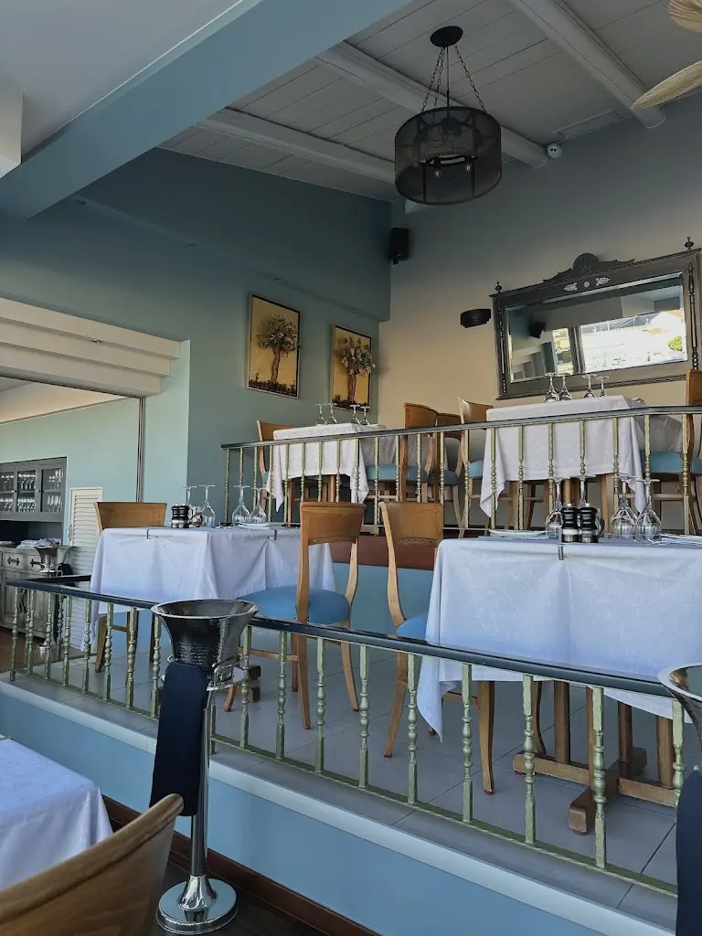 Migomis Piano Restaurant & Café_Ágios Nikólaos_slider_image_3