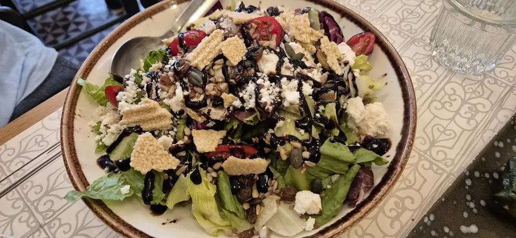 Hazal Erol_Portes_Ágios Nikólaos_Bewertung