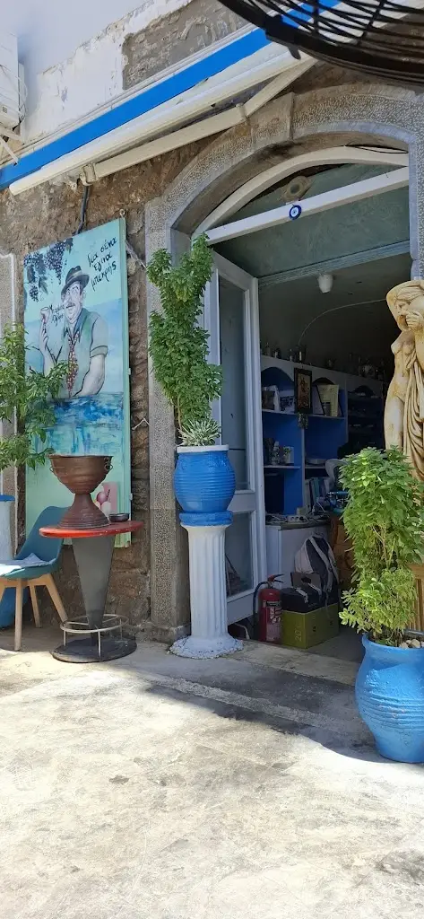 John Romero Trinidad_Blue Lagoon_Ágios Nikólaos_review