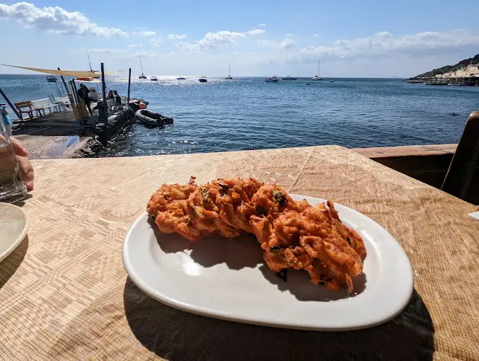 Menu_The Cave of Nikolas_Akrolímni_image_6