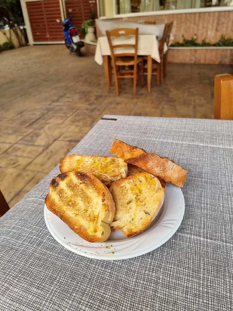 Menü_Karagiannis_Asprópyrgos_Bild_3